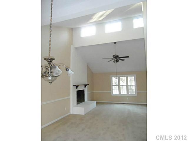 9201 Fairway Ridge Road Charlotte, NC 28277 - Photo 4 of 14