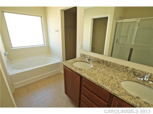 703 Rook Road, Unit 37 Charlotte, NC 28216 - Photo 9 of 15