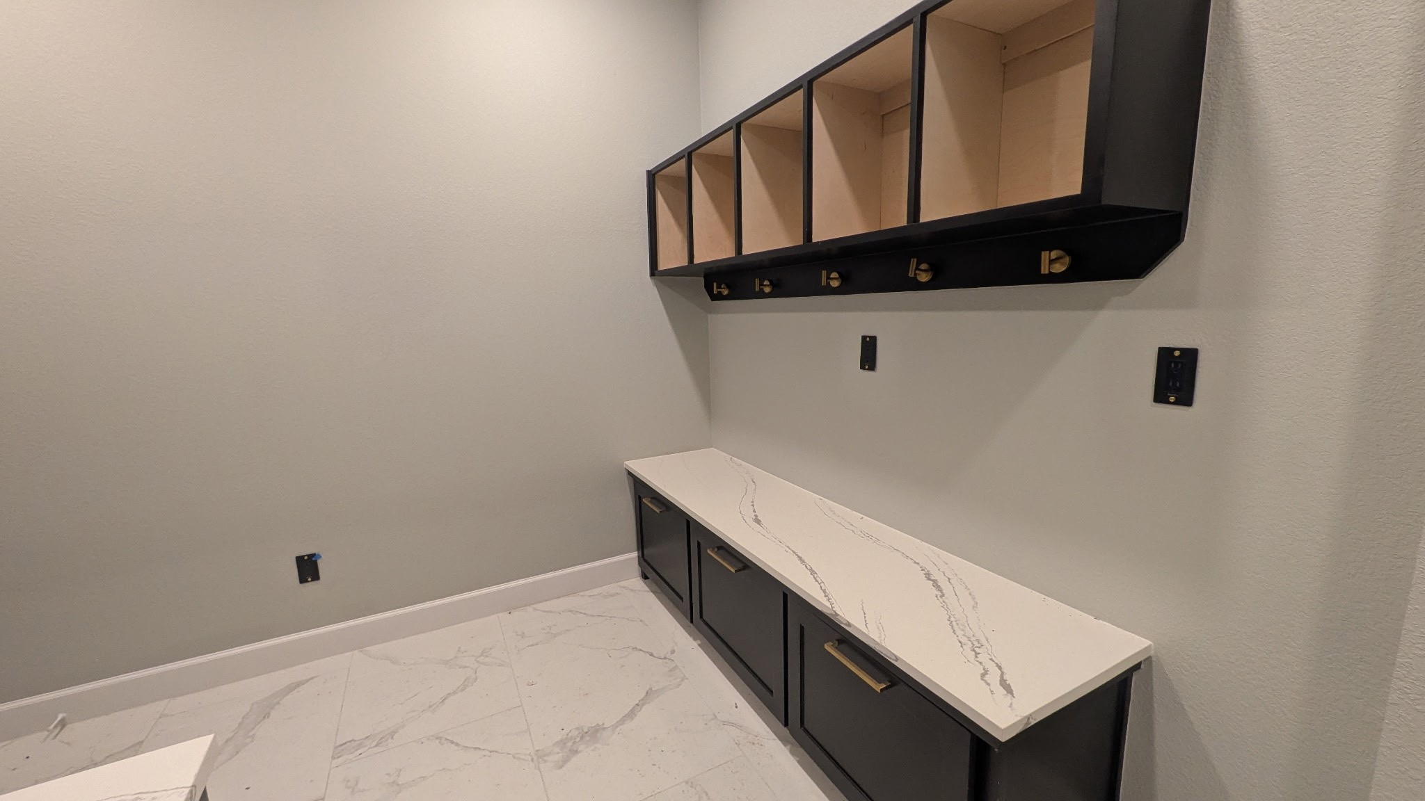 27583 South Lazy Meadow Way Spring, TX 77386 - Photo 6 of 6 a utility room with dryer and washer