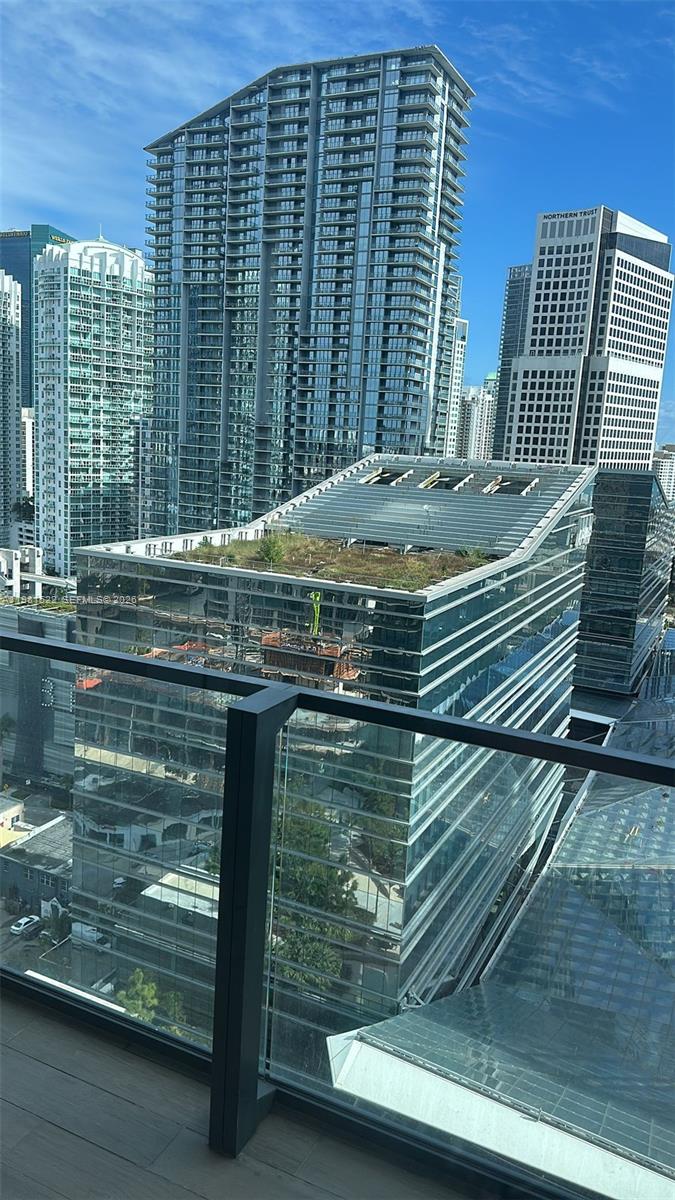88 Southwest 7th Street, Unit 2005 Miami, FL 33130 - Photo 1 of 6