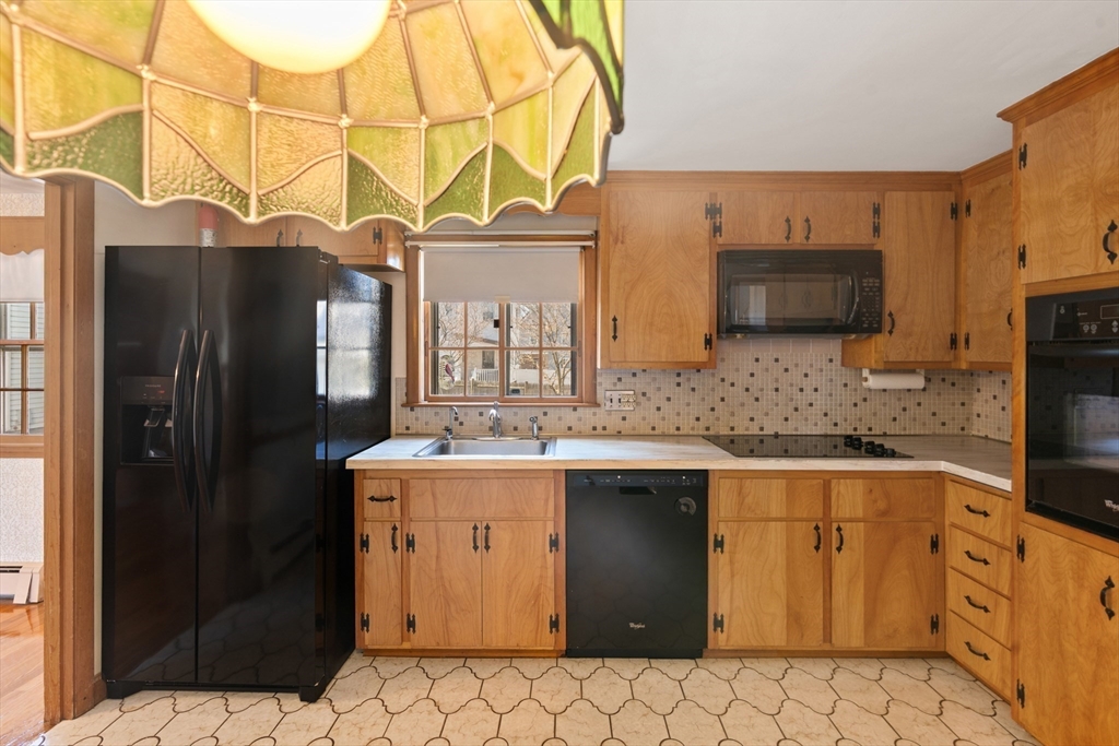 51 Bennett Street Everett, MA 02149 - Photo 16 of 42 Gallery Image 16
