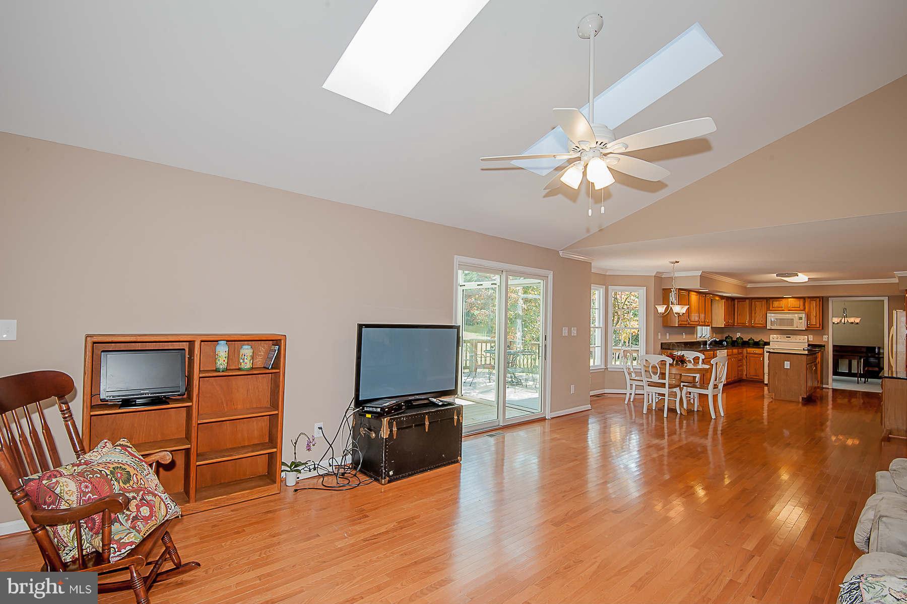 3150 Wheatfield Road Finksburg, MD 21048 - Photo 9 of 30 Living Room