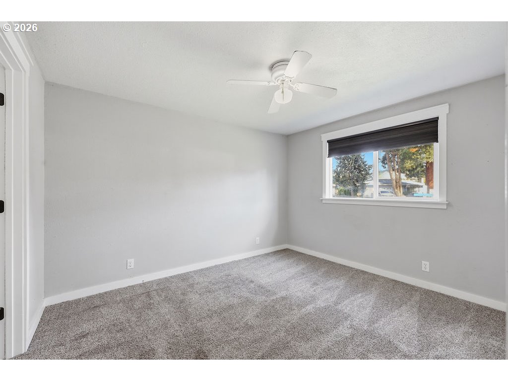 753 64th Street Springfield, OR 97478 - Photo 17 of 36