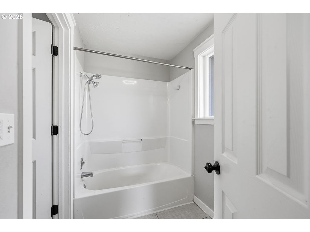 753 64th Street Springfield, OR 97478 - Photo 19 of 36