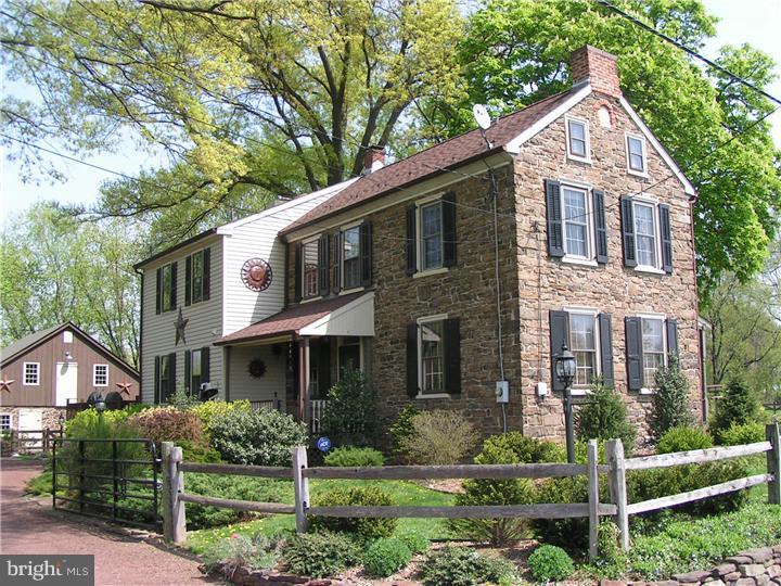 313 Fretz Road Perkasie, PA 18944 - Photo 2 of 21