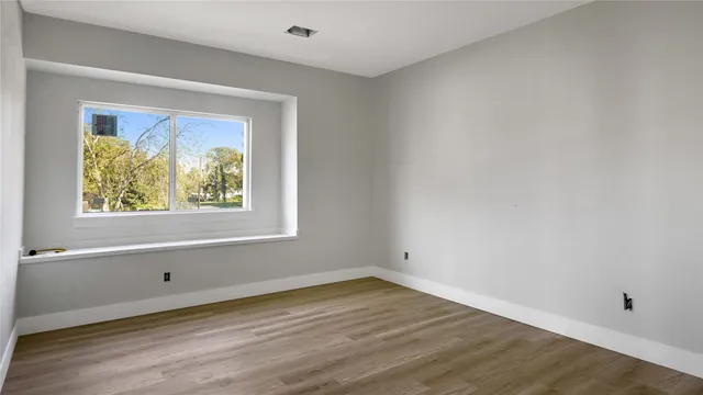 $2,400 | 1313 Knight Street, Unit 1, Houston, TX 77022