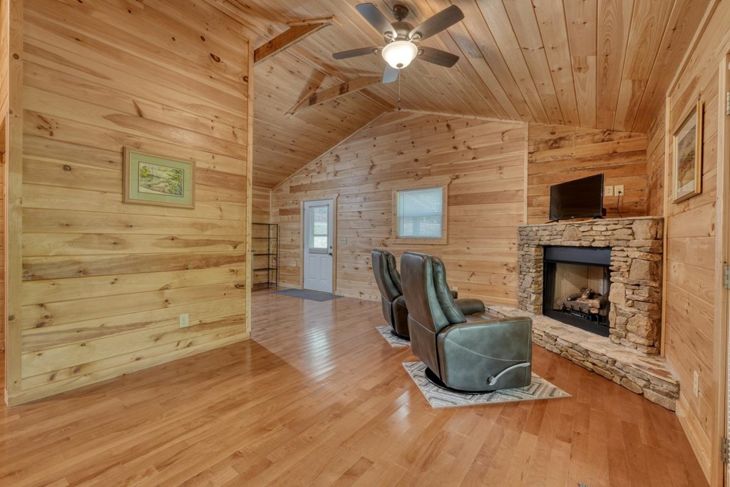 100 Fern Cv Lane Murphy, NC 28906 - Photo 15 of 28 a living room with furniture and a fireplace