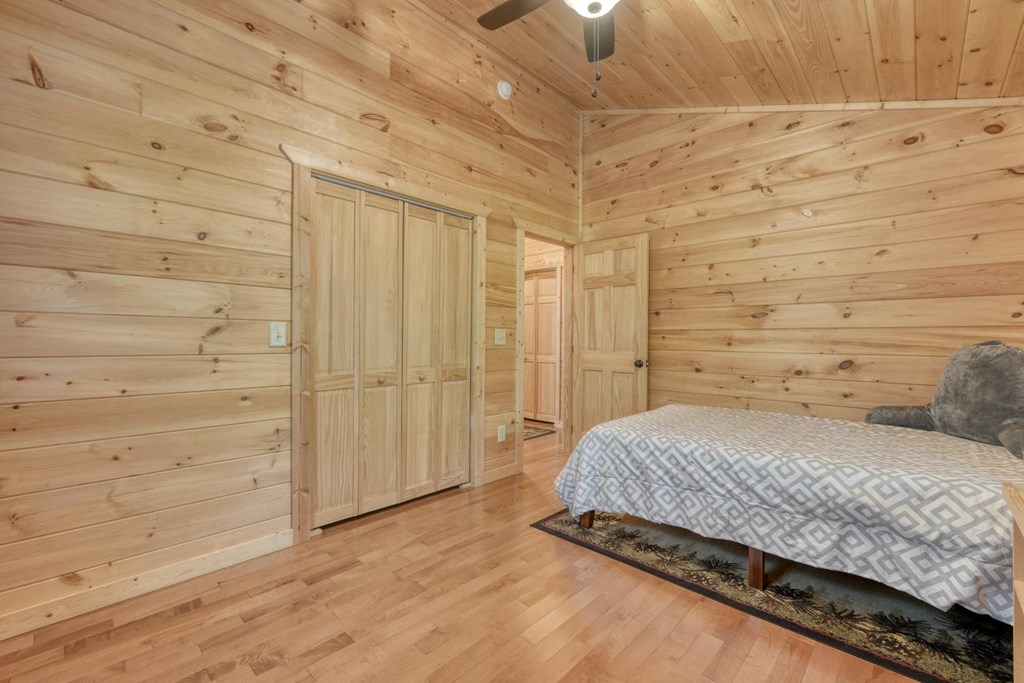 100 Fern Cv Lane Murphy, NC 28906 - Photo 23 of 28 a bedroom with a bed and a shower