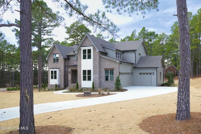 $1,385,000 | 305 Sloan Lane, Pinehurst, NC 28374