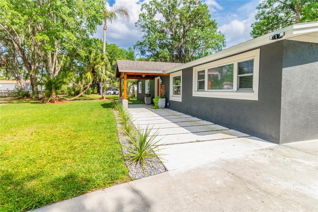 219 South Webb Road Plant City, FL 33566 - Photo 27 of 36 Gallery Image 27