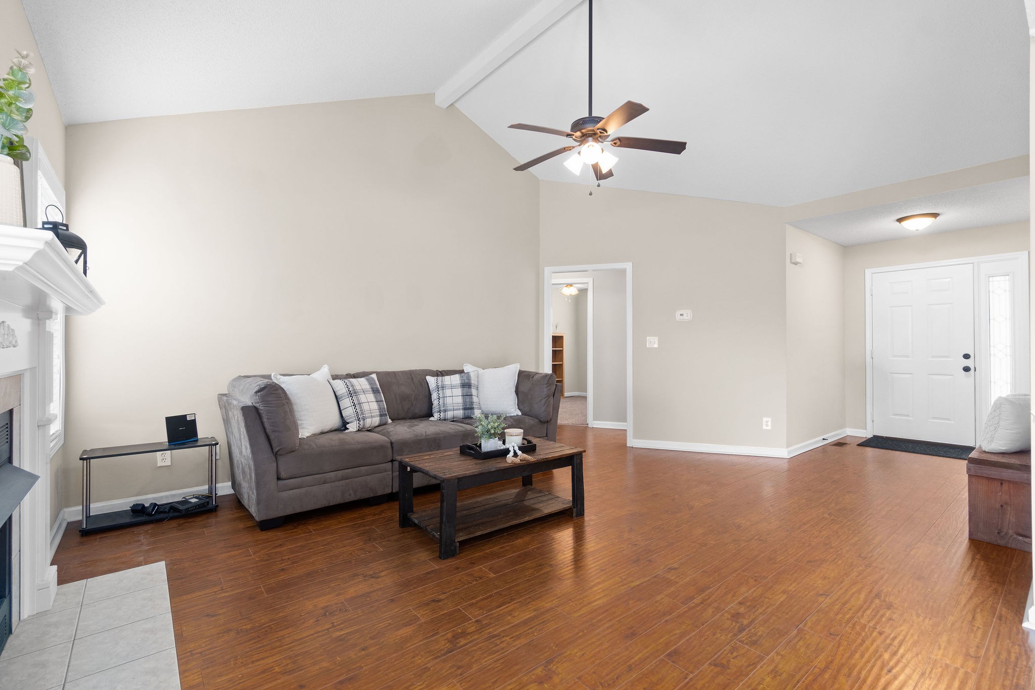 1626 Windriver Road Clarksville, TN 37042 - Photo 5 of 31 a living room with furniture and a ceiling fan