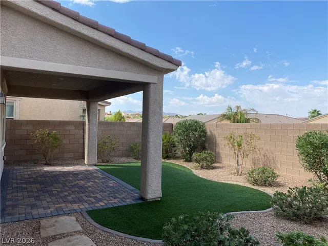 $2,200 | 991 Via Gandalfi, Henderson, NV 89011