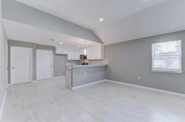 $1,900 | 5824 Glen Lee Drive, Houston, TX 77396