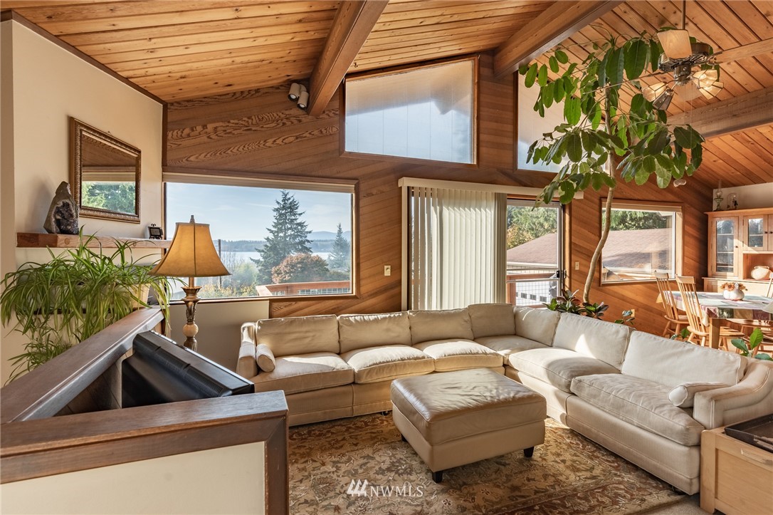 2540 MacKenzie Road Bellingham, WA 98226 - Photo 3 of 25 Gallery Image 3