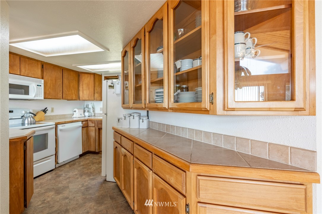 2540 MacKenzie Road Bellingham, WA 98226 - Photo 8 of 25 Gallery Image 8