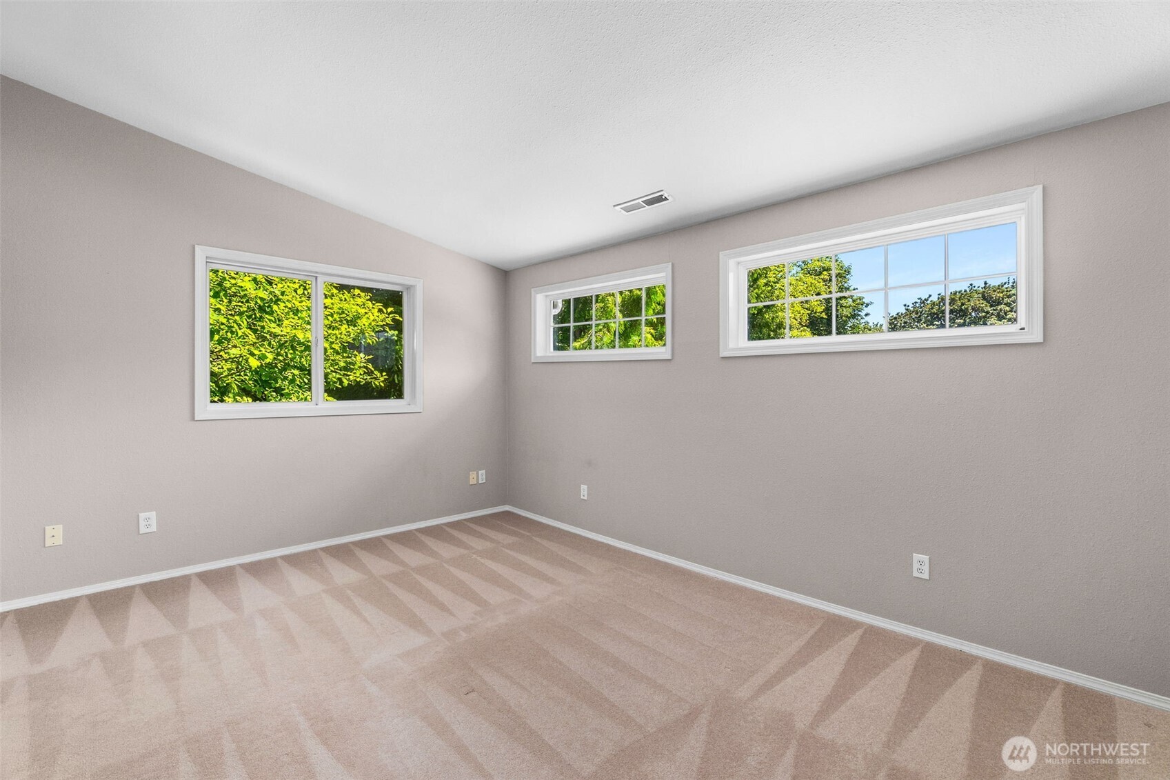 6344 Agnes Road Northeast Tacoma, WA 98422 - Photo 23 of 35 Gallery Image 23