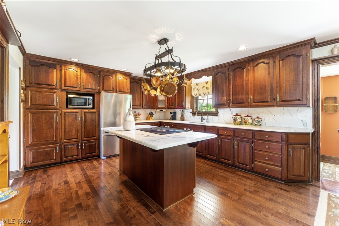 12468 Springfield Road New Springfield, OH 44443 - Photo 5 of 35