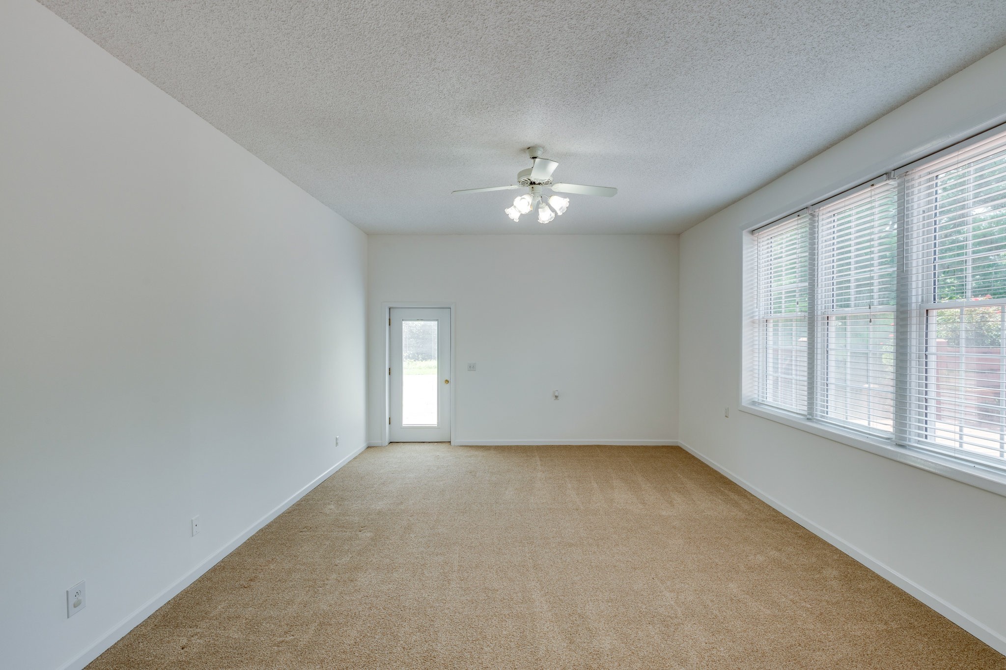 1087 Charley Davis Road Goodspring, TN 38460 - Photo 11 of 80 an empty room with a window