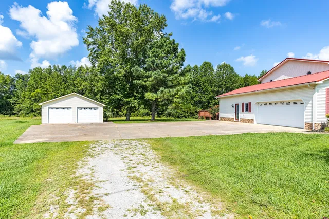 $669,000 | 1087 Charley Davis Road, Goodspring, TN 38460