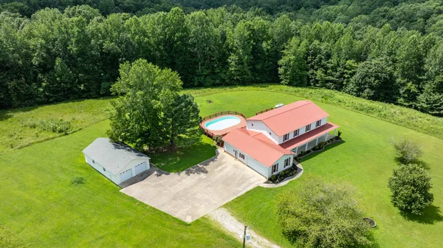 $669,000 | 1087 Charley Davis Road, Goodspring, TN 38460