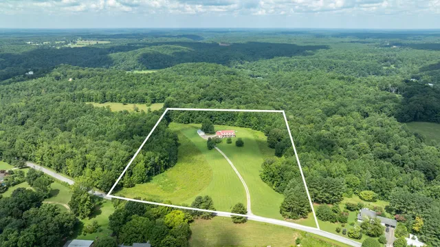$669,000 | 1087 Charley Davis Road, Goodspring, TN 38460