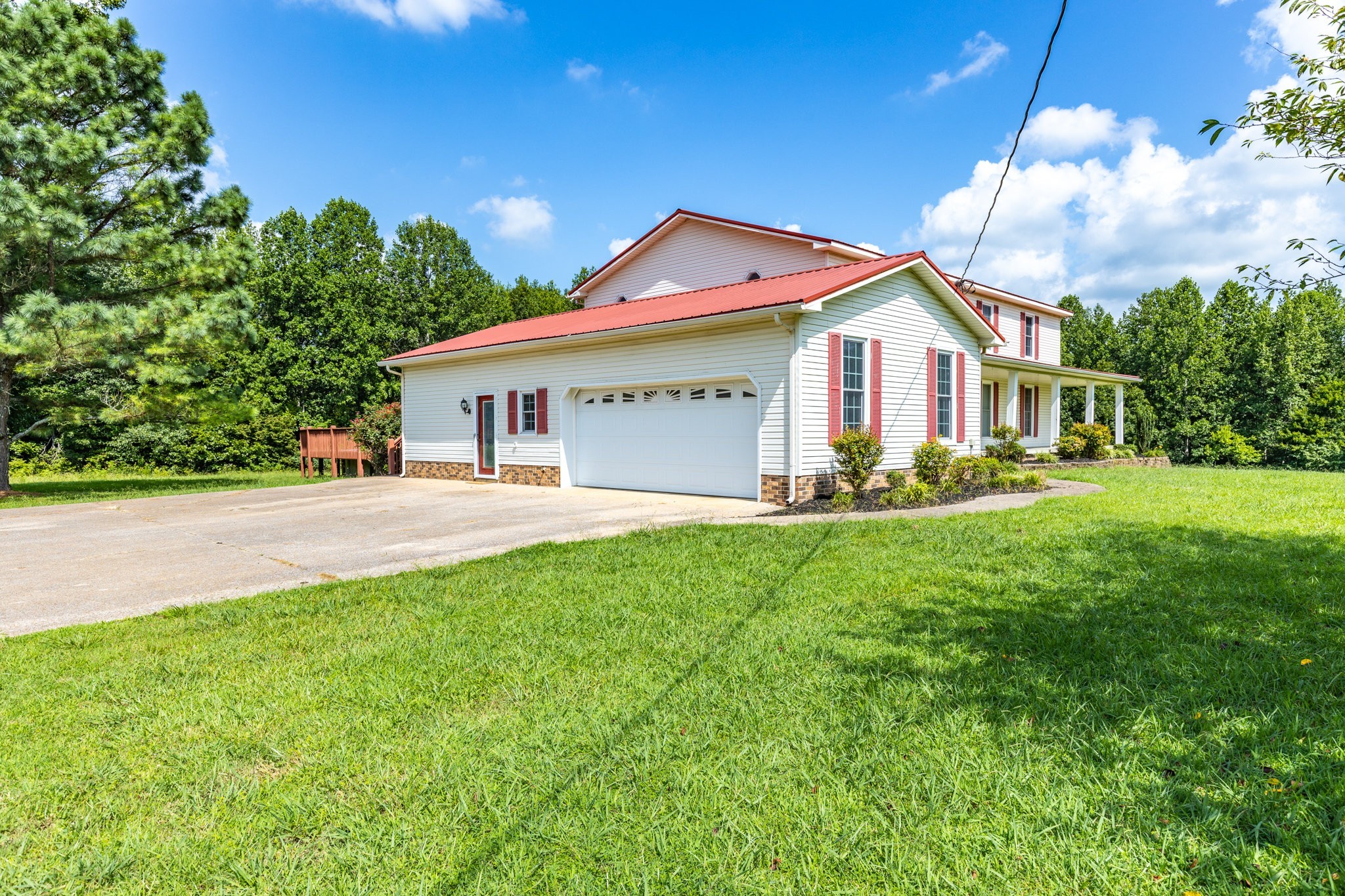 1087 Charley Davis Road Goodspring, TN 38460 - Photo 74 of 80 a front view of house with yard and green space