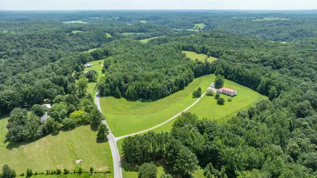 $669,000 | 1087 Charley Davis Road, Goodspring, TN 38460