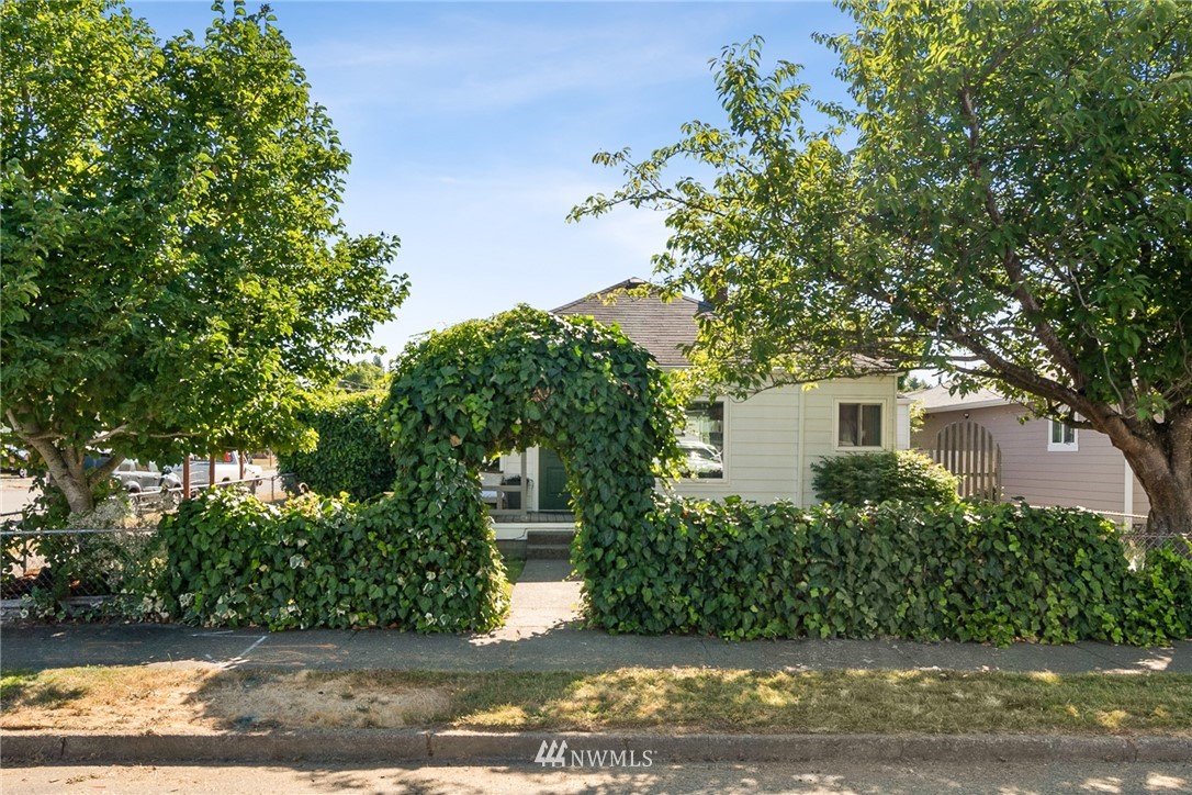 450 Williams Avenue North Renton, WA 98057 - Photo 2 of 18 Gallery Image 2