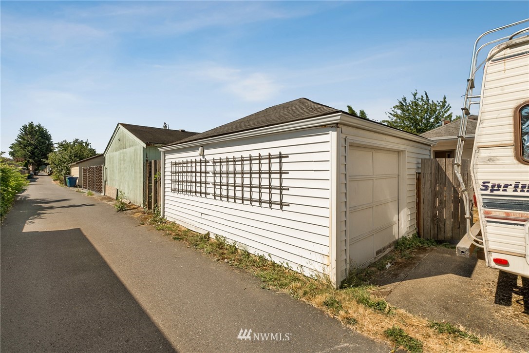 450 Williams Avenue North Renton, WA 98057 - Photo 17 of 18 Gallery Image 17