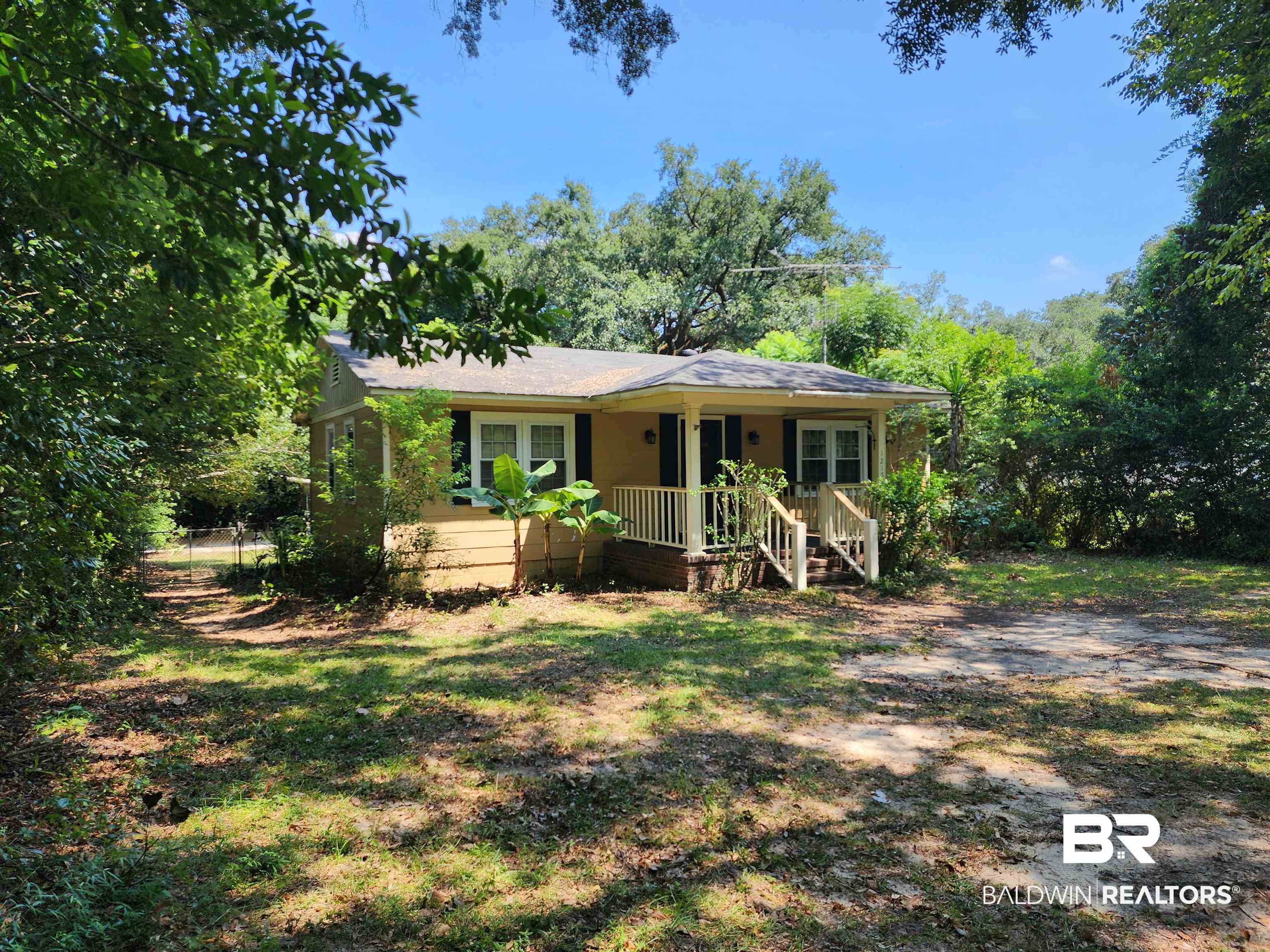 1215 Cadiz Street Mobile, AL 36693 - Photo 3 of 18