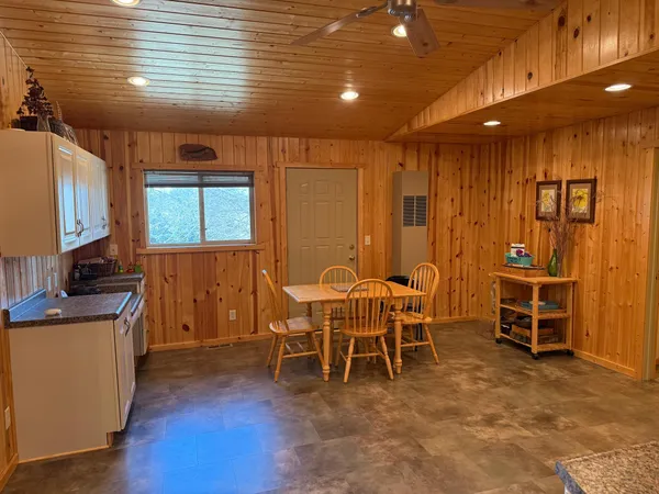 $1,150,000 | 41273 Swede Alley, Hinckley, MN 55037