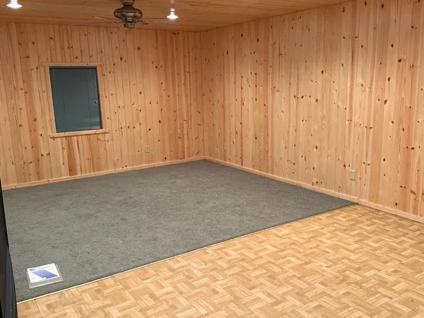 $1,150,000 | 41273 Swede Alley, Hinckley, MN 55037