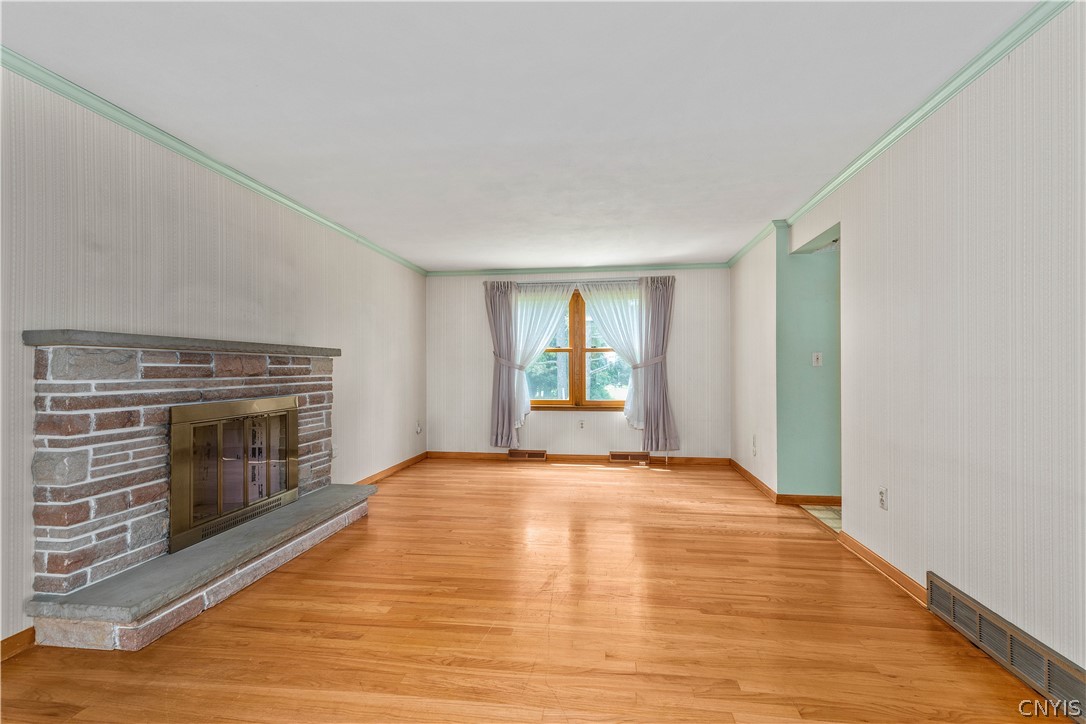 21 Lark Path Liverpool, NY 13090 - Photo 8 of 36 Gallery Image 8
