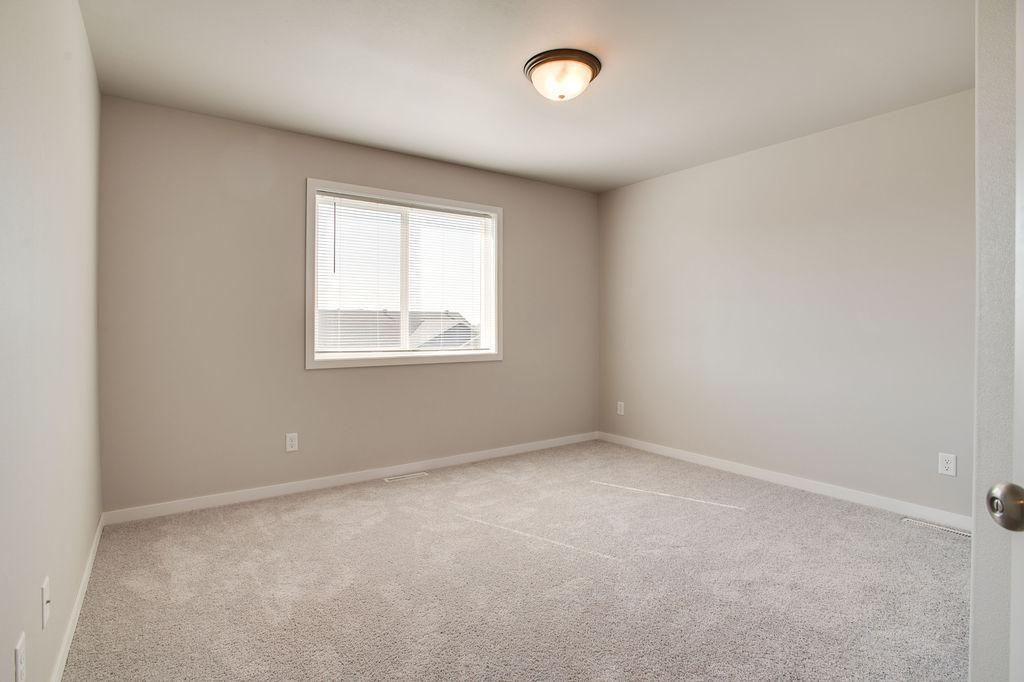 6797 28th Street South Fargo, ND 58104 - Photo 24 of 36