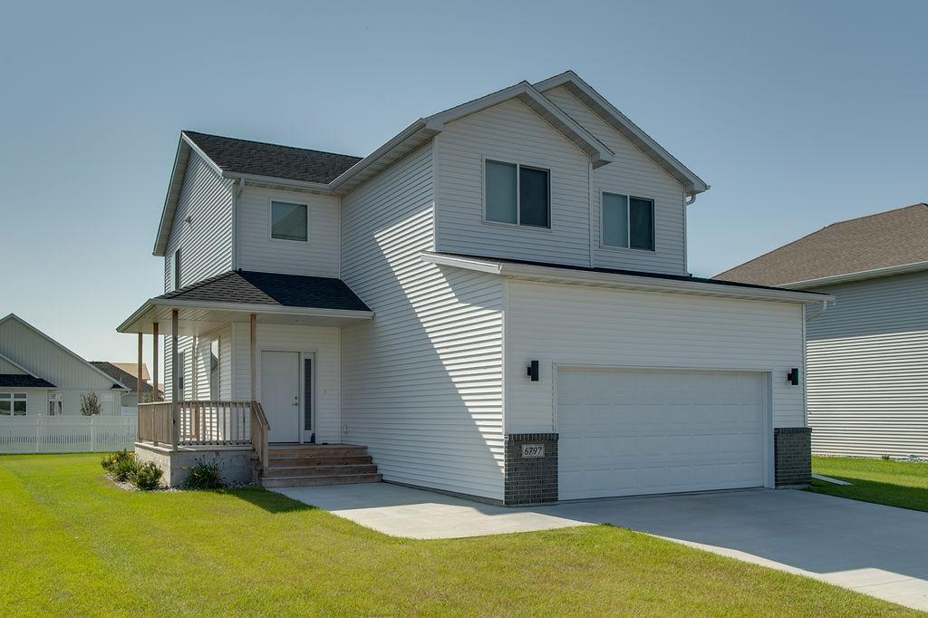 6797 28th Street South Fargo, ND 58104 - Photo 3 of 36