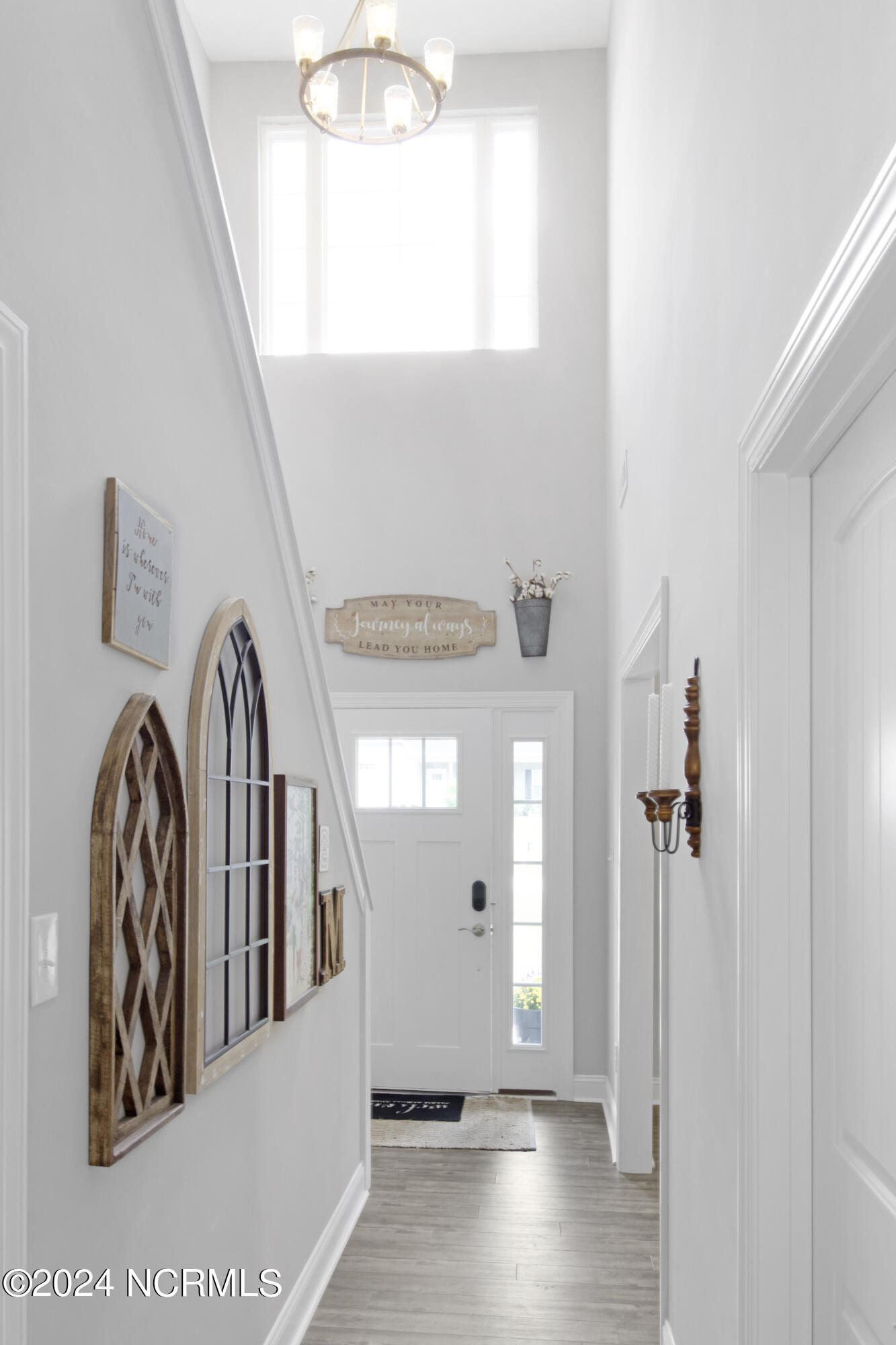 101 Ridge View Drive Jacksonville, NC 28540 - Photo 4 of 53 Foyer