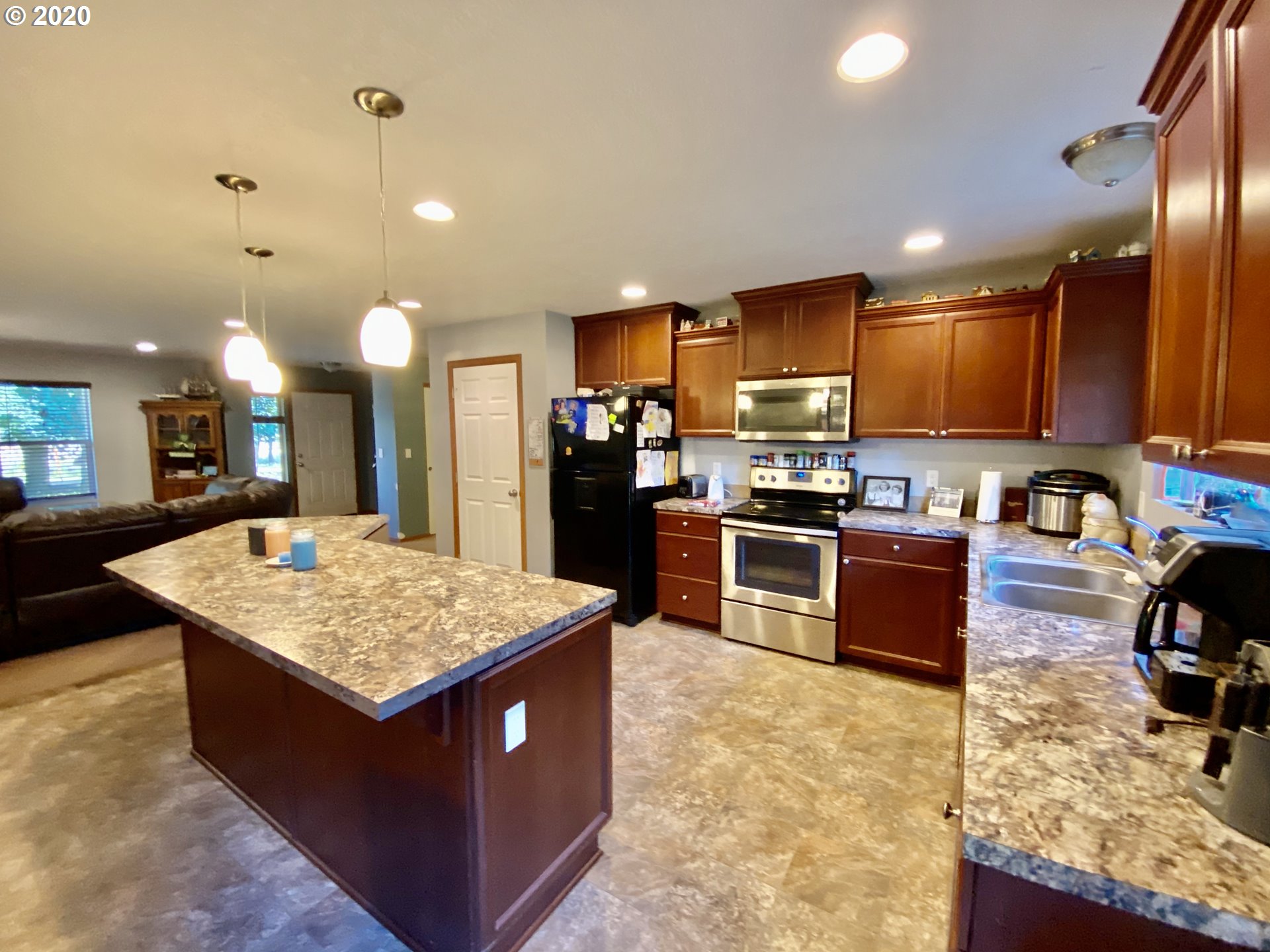 10073 Friendly Acres Road Southeast Aumsville, OR 97325 - Photo 11 of 32 Gallery Image 11