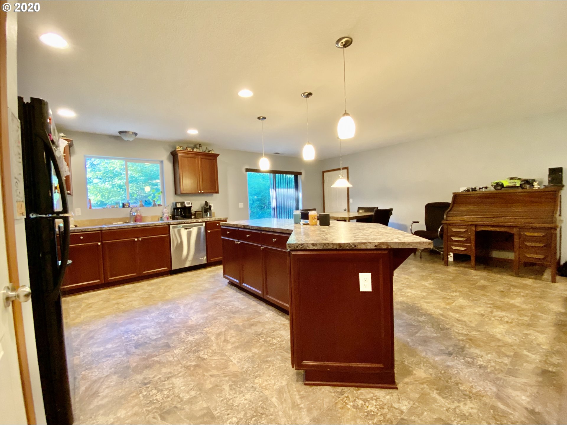 10073 Friendly Acres Road Southeast Aumsville, OR 97325 - Photo 12 of 32 Gallery Image 12