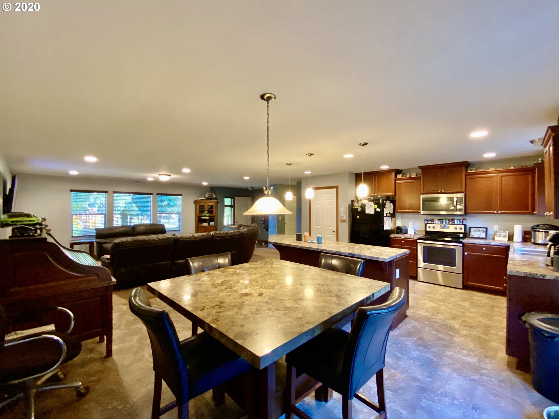 10073 Friendly Acres Road Southeast Aumsville, OR 97325 - Photo 15 of 32 Gallery Image 15