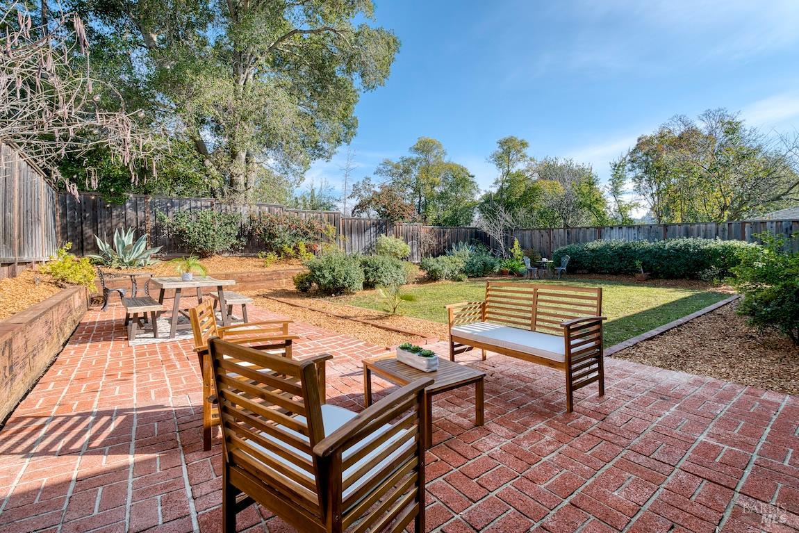 2046 Feliz Road Novato, CA 94945 - Photo 11 of 35