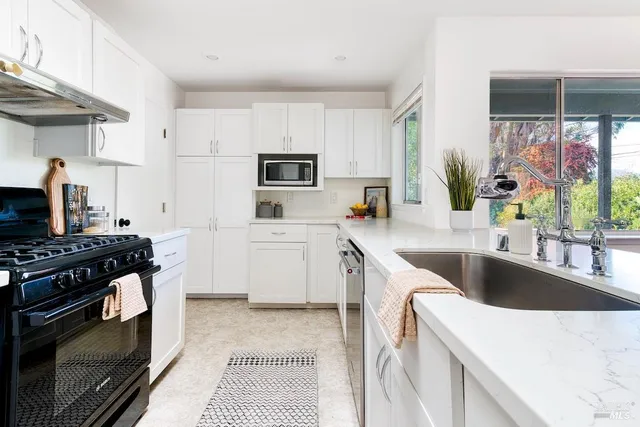 $949,000 | 2046 Feliz Road, Novato, CA 94945