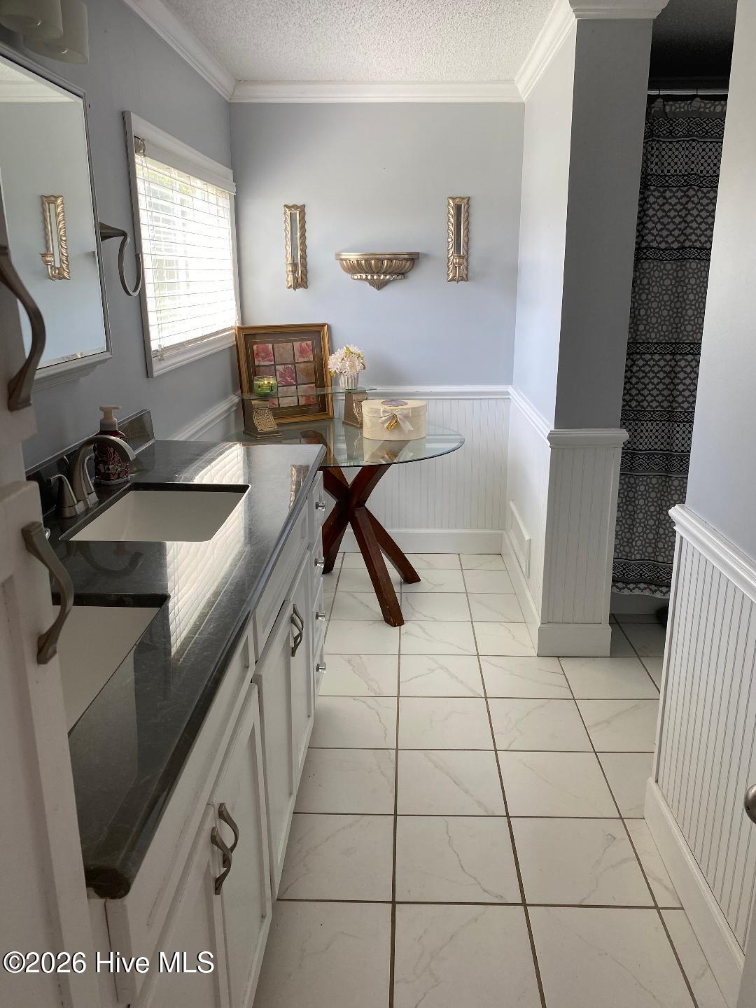 6740 Stantonsburg Road Farmville, NC 27828 - Photo 15 of 21 Bathroom 2
