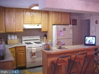 314 Maypole Road Upper Darby, PA 19082 - Photo 4 of 6
