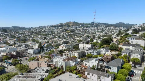 $1,595,000 | 307 Castro Street, Unit 2, San Francisco, CA 94114