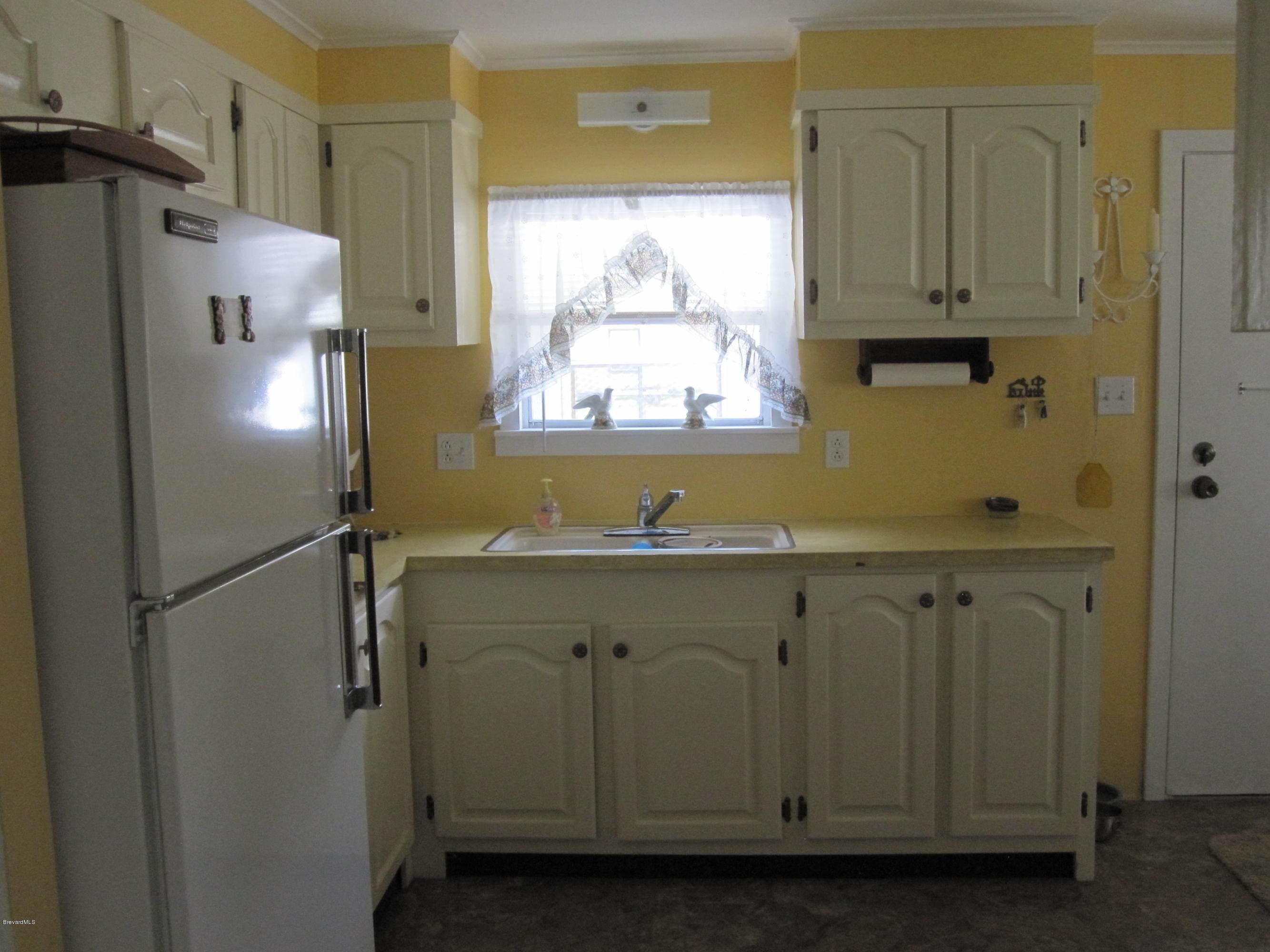 3074 Dover Road Mims, FL 32754 - Photo 10 of 27 Remodeled Kitchen
