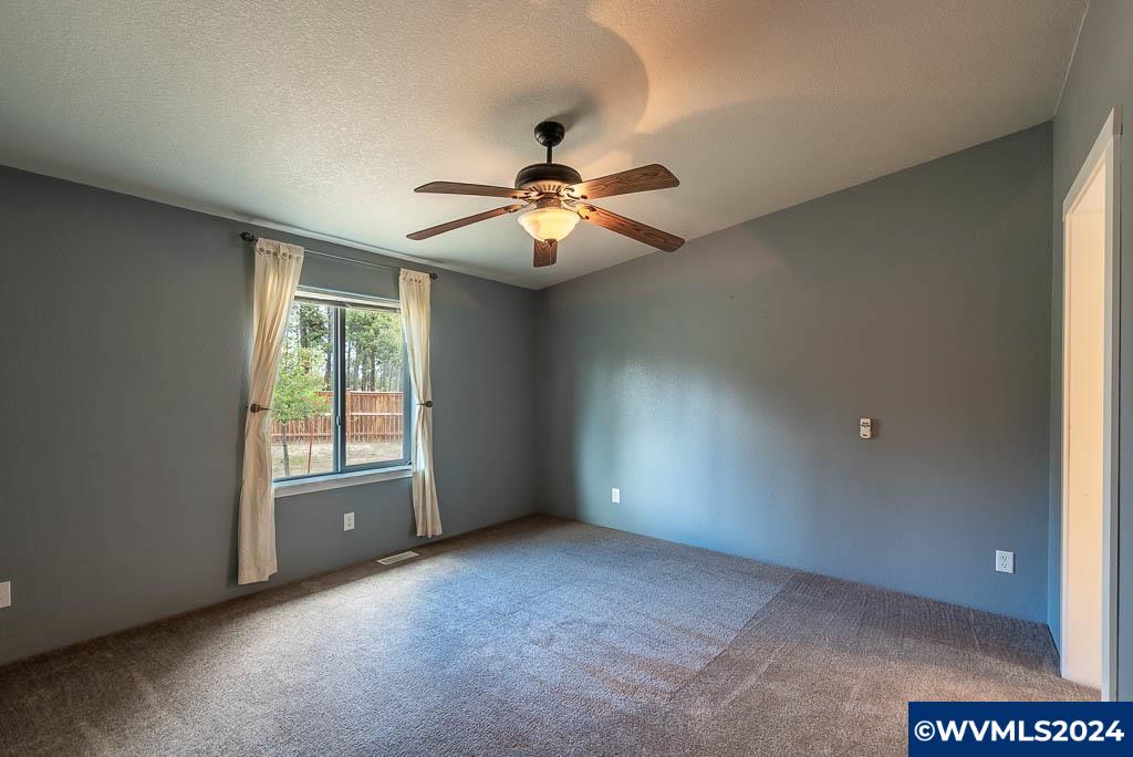 150489 Kurtz Road La Pine, OR 97739 - Photo 11 of 44