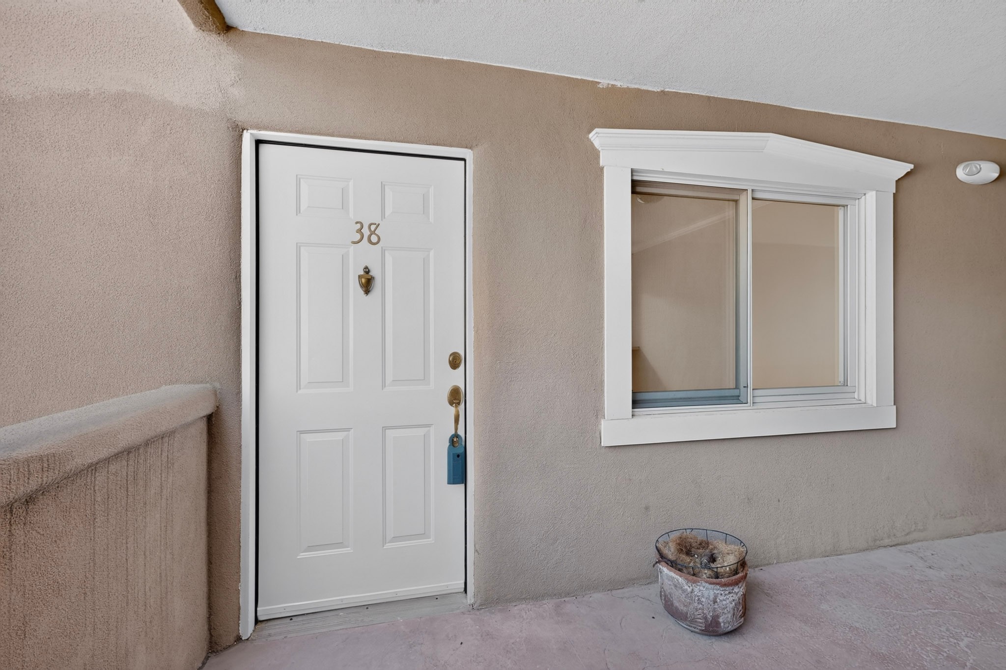 663 Bishops Lodge Road, Unit 38 Santa Fe, NM 87501 - Photo 6 of 36