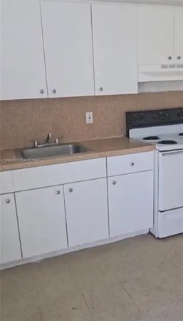 $1,600 | 320 Southwest 11th Avenue, Unit 1, Homestead, FL 33030