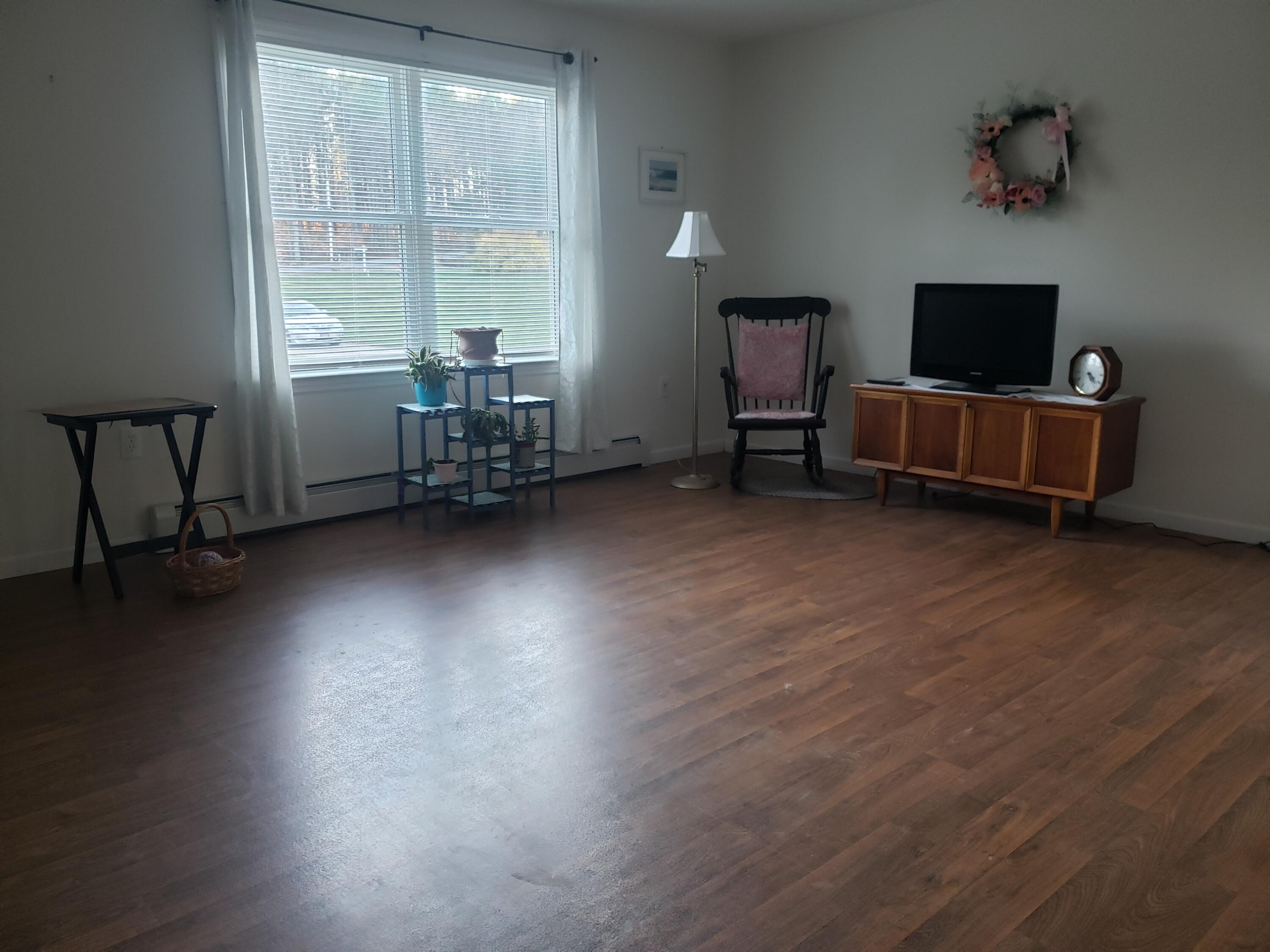 123 Sunset Road Springvale, ME 04083 - Photo 7 of 29 large living room