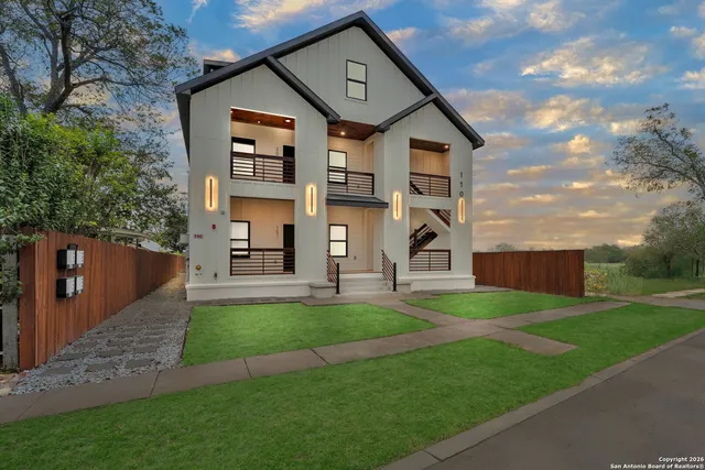 $1,700 | 110 Webb, Unit 202, San Antonio, TX 78223